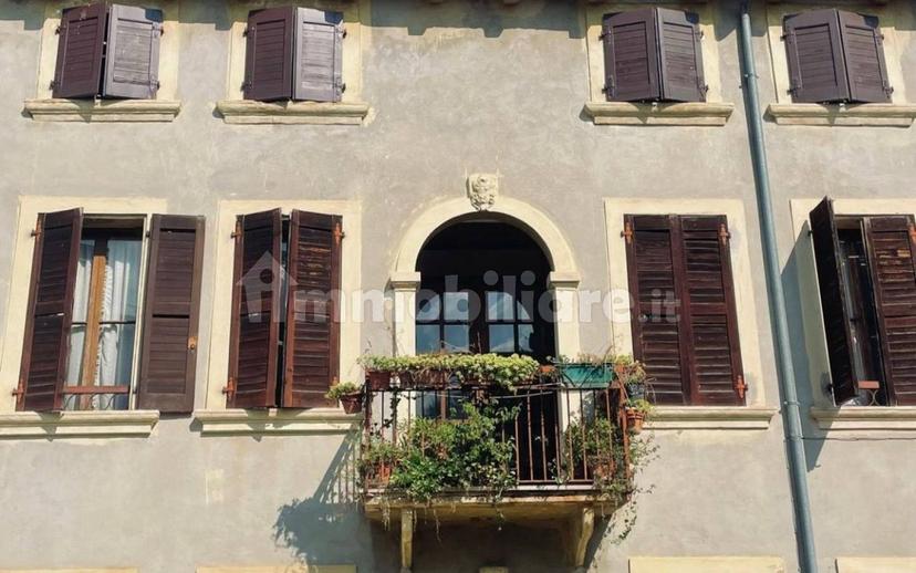 Quadrilocale via Gazzera 5, Borgo Trento, Verona