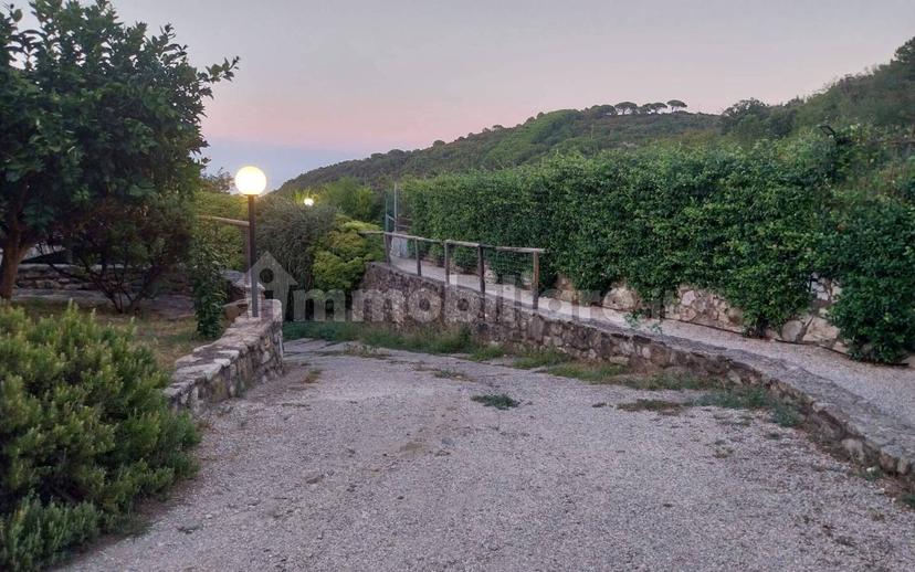 Villa plurifamiliare via Case Vecchie, Marciana — foto 3 di 42