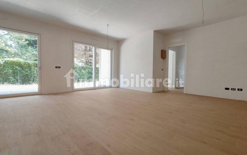 Villa bifamiliare via delle Ginestre, Bizzarone — foto 8 di 23