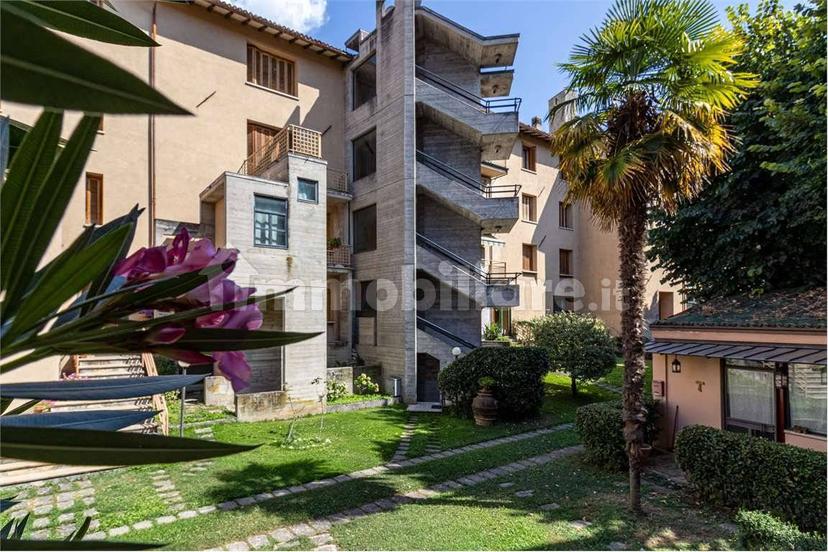 Appartamento buono stato, quarto piano, Centro Storico, Spoleto — foto 29 di 79