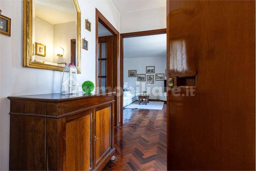 Appartamento buono stato, quarto piano, Centro Storico, Spoleto — foto 60 di 79