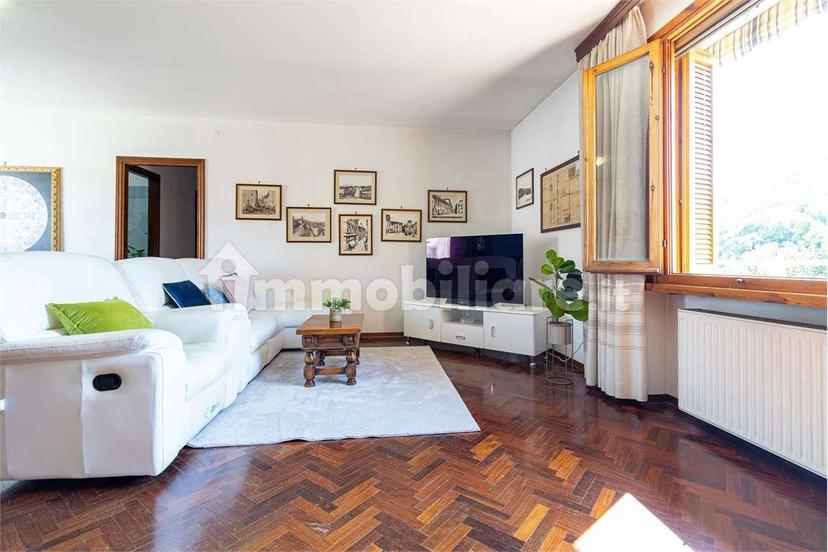 Appartamento buono stato, quarto piano, Centro Storico, Spoleto — foto 72 di 79