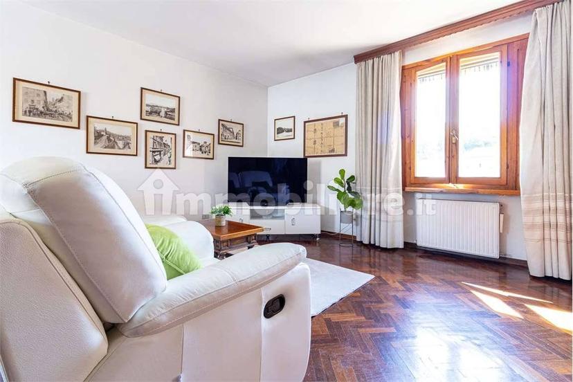 Appartamento buono stato, quarto piano, Centro Storico, Spoleto — foto 26 di 79