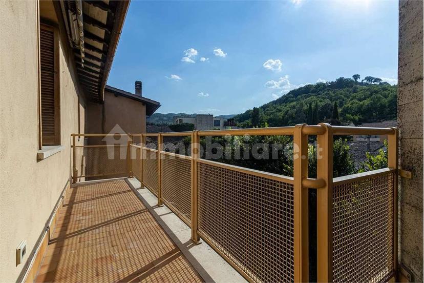 Appartamento buono stato, quarto piano, Centro Storico, Spoleto — foto 8 di 79