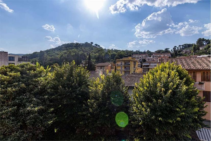 Appartamento buono stato, quarto piano, Centro Storico, Spoleto — foto 65 di 79