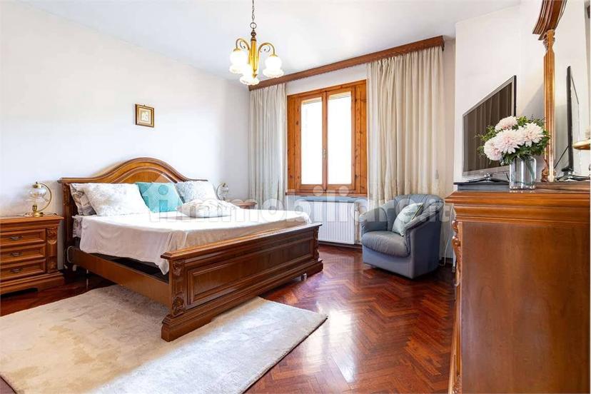 Appartamento buono stato, quarto piano, Centro Storico, Spoleto — foto 75 di 79