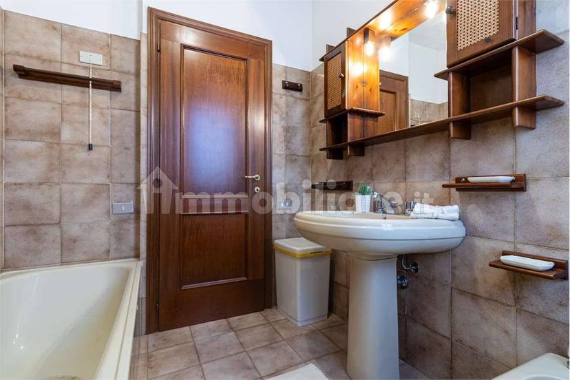 Appartamento buono stato, quarto piano, Centro Storico, Spoleto — foto 40 di 79