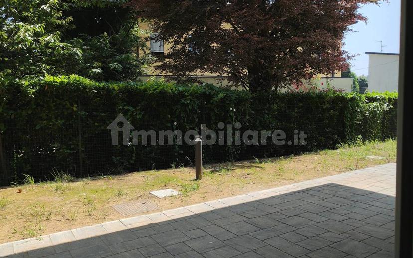 Villa bifamiliare via delle Ginestre, Bizzarone — foto 20 di 23