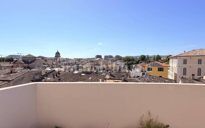 Appartamento via Mameli 27, Centro Storico, Pesaro — foto 16 di 39
