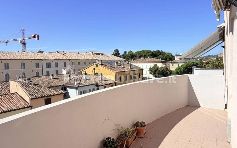 Appartamento via Mameli 27, Centro Storico, Pesaro — foto 9 di 39
