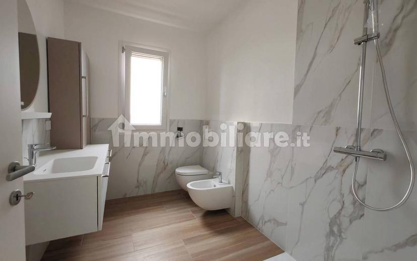 Villa bifamiliare via delle Ginestre, Bizzarone — foto 15 di 23