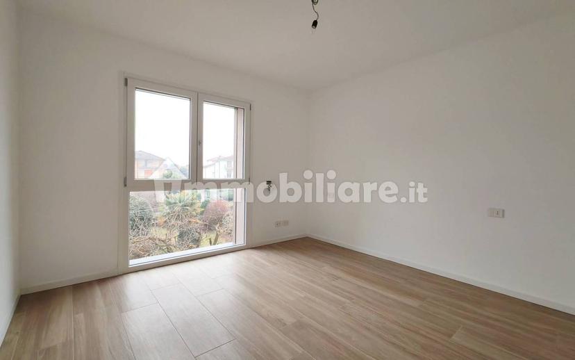 Villa bifamiliare via delle Ginestre, Bizzarone — foto 4 di 23