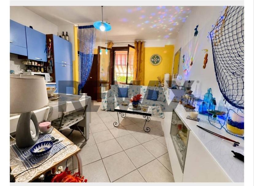 Bilocale ottimo stato, primo piano, Castellina Marittima — foto 3 di 20