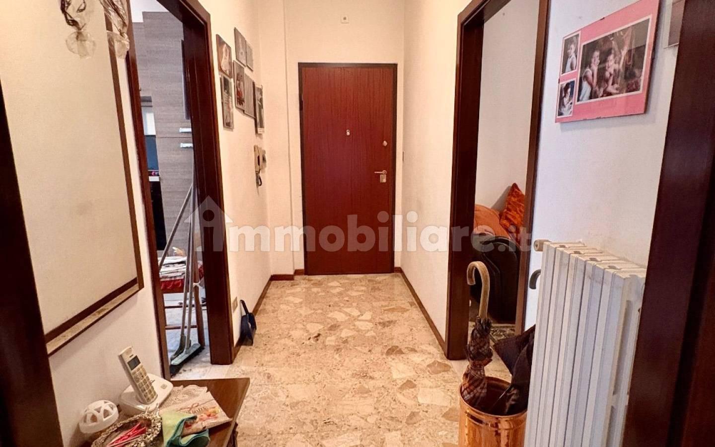 Appartamento via Romana 240, Ascoli Piceno