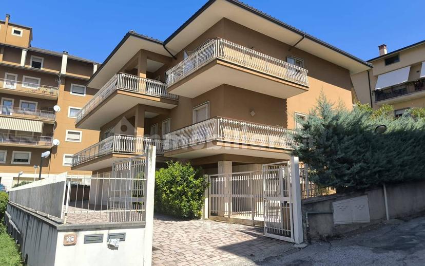 Appartamento via Chieti 2, Torretta - Torrione, L'Aquila — foto 25 di 48