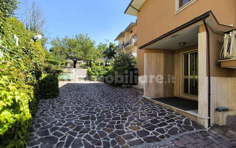 Appartamento via Chieti 2, Torretta - Torrione, L'Aquila