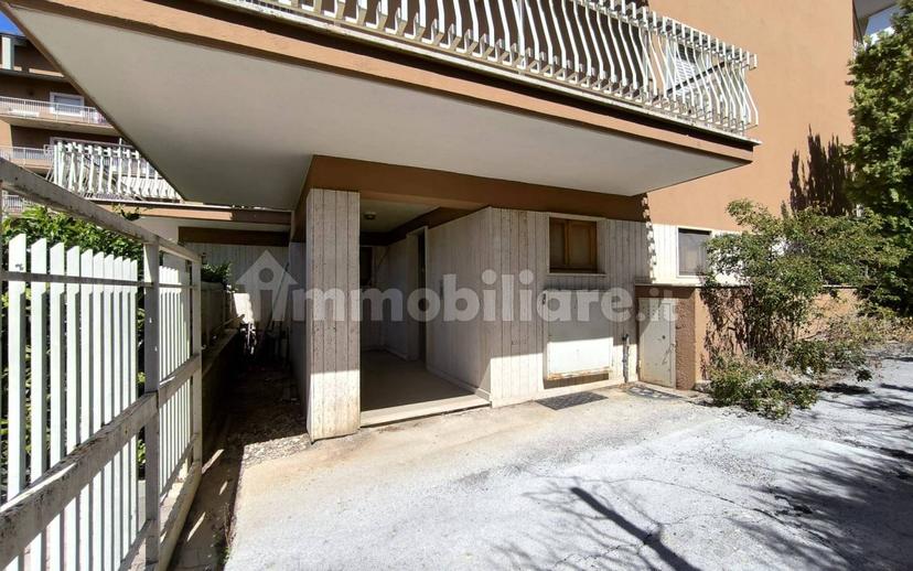 Appartamento via Chieti 2, Torretta - Torrione, L'Aquila — foto 36 di 48