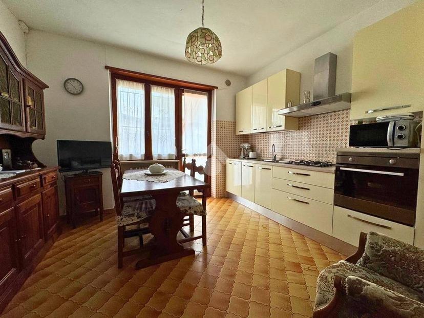 Villa bifamiliare via duca d' aosta 1, Centro, Tronzano Vercellese — foto 6 di 40