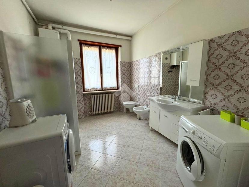 Villa bifamiliare via duca d' aosta 1, Centro, Tronzano Vercellese — foto 13 di 40