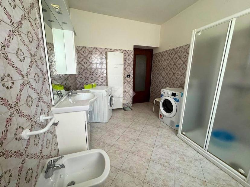 Villa bifamiliare via duca d' aosta 1, Centro, Tronzano Vercellese — foto 24 di 40