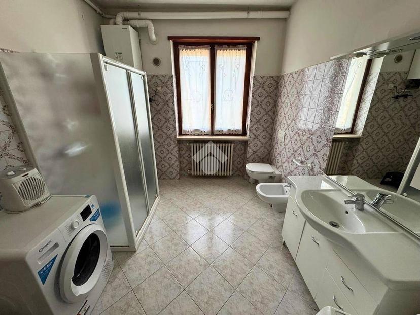 Villa bifamiliare via duca d' aosta 1, Centro, Tronzano Vercellese — foto 9 di 40