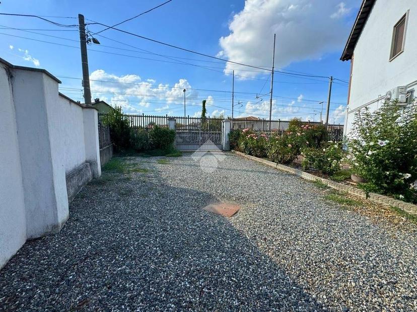 Villa bifamiliare via duca d' aosta 1, Centro, Tronzano Vercellese — foto 37 di 40