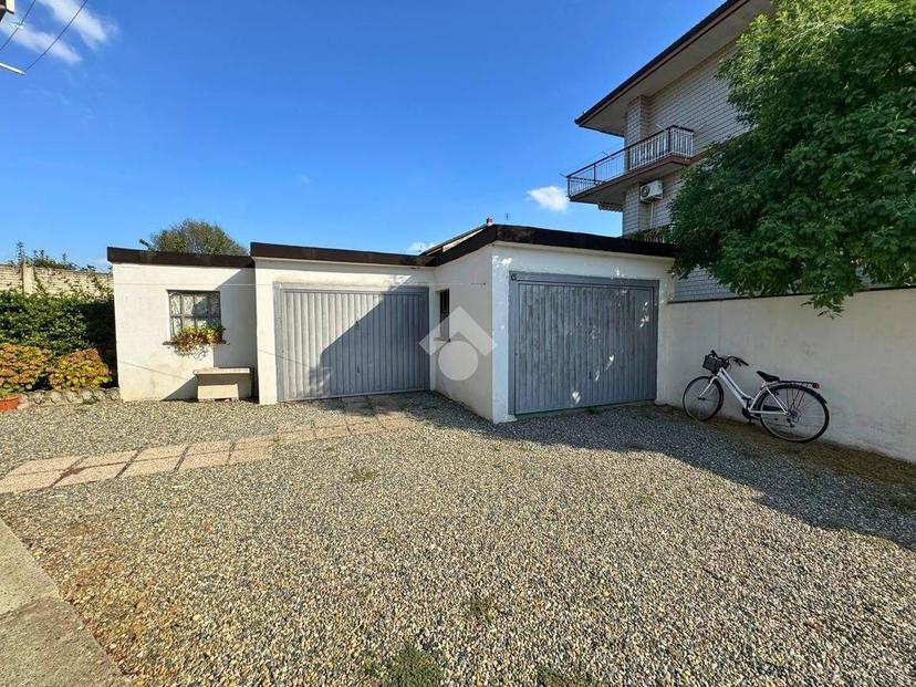 Villa bifamiliare via duca d' aosta 1, Centro, Tronzano Vercellese — foto 12 di 40