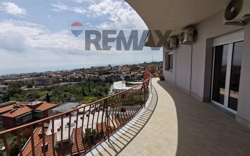 Appartamento via Luigi Einaudi 18, Sant'Agata li Battiati — foto 2 di 23