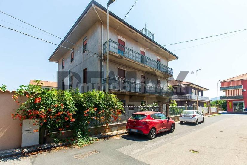 Appartamento via Pio La Torre 7, Centro, Randazzo — foto 28 di 40