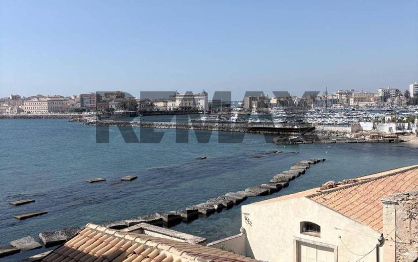 Terratetto unifamiliare 168 m², da ristrutturare, Borgata - Santa Lucia, Siracusa — foto 21 di 25
