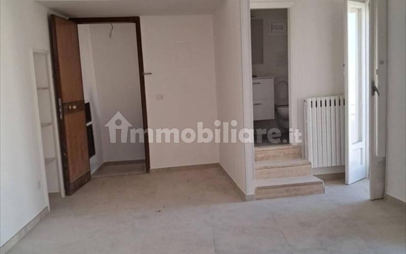 Trilocale ottimo stato, su più livelli, Modugno — foto 8 di 18