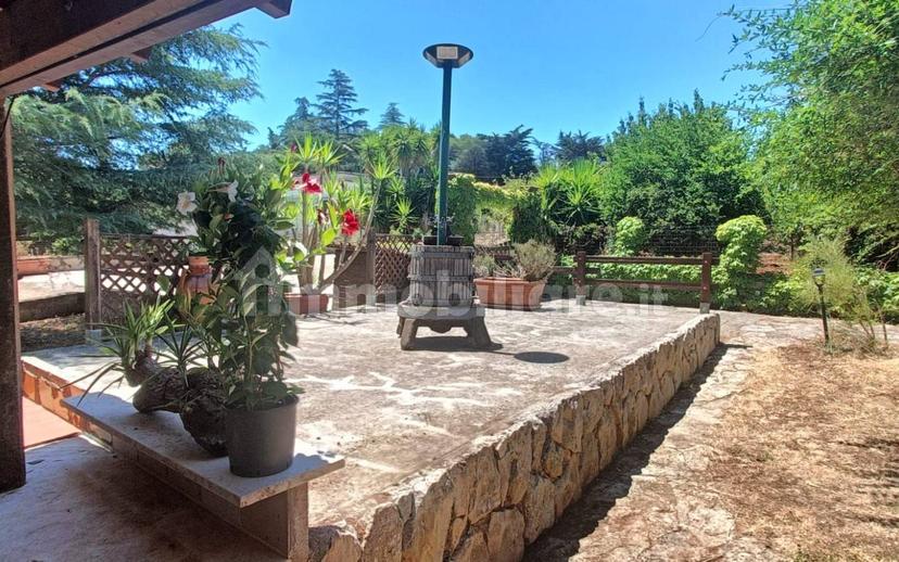 Villa unifamiliare Strada Lamia Vecchia zona F 51, Martina Franca — foto 5 di 35