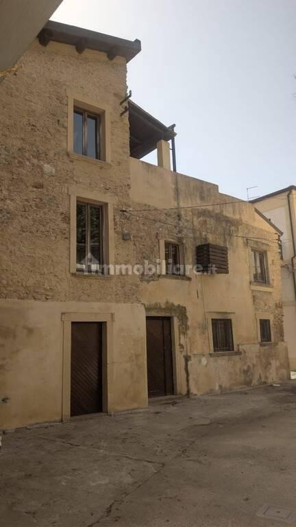 Appartamento via Pescheria 12, Centro, Crotone — foto 8 di 29