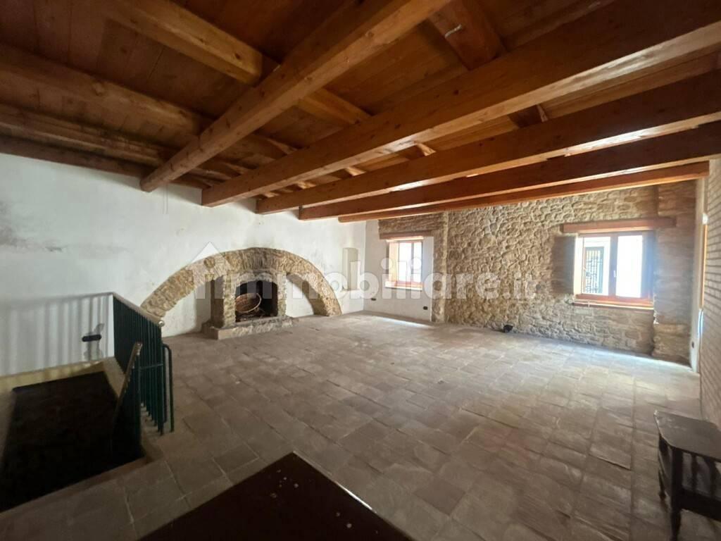 Appartamento via Pescheria 12, Centro, Crotone