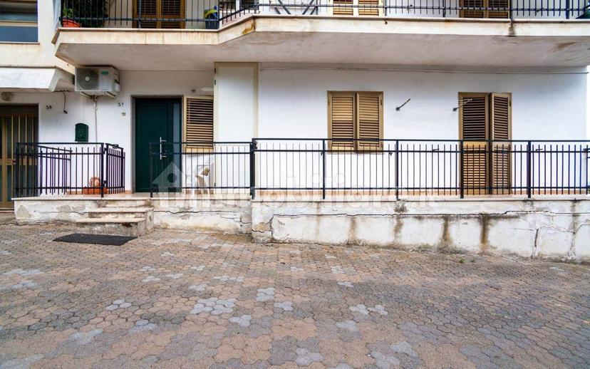 Trilocale buono stato, piano rialzato, Borgata Marina, Roseto Capo Spulico — foto 8 di 11