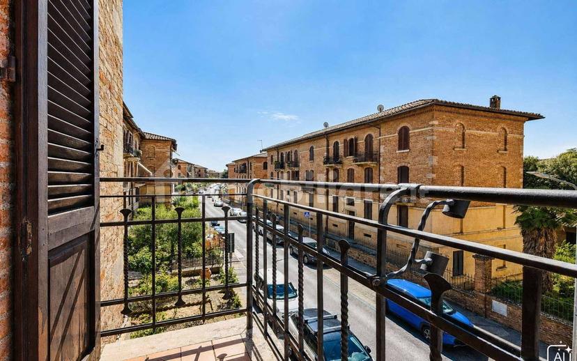 Appartamento via Duccio di Boninsegna 1, Ravacciano, Siena — foto 27 di 59