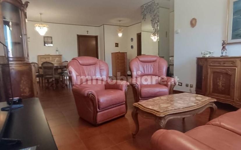 Appartamento buono stato, quarto piano, Oltreletimbro, Santa Rita, Savona — foto 6 di 8