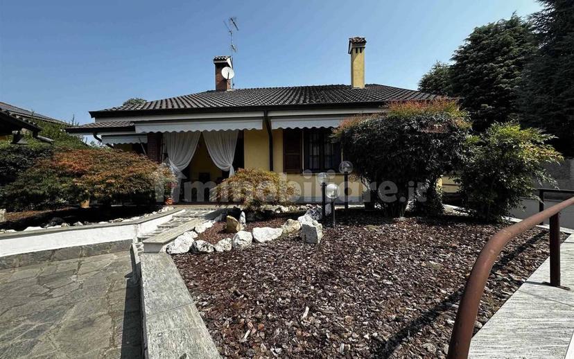 Villa unifamiliare via Angelo Benincori, Centro, Sant'Angelo Lodigiano — foto 25 di 33