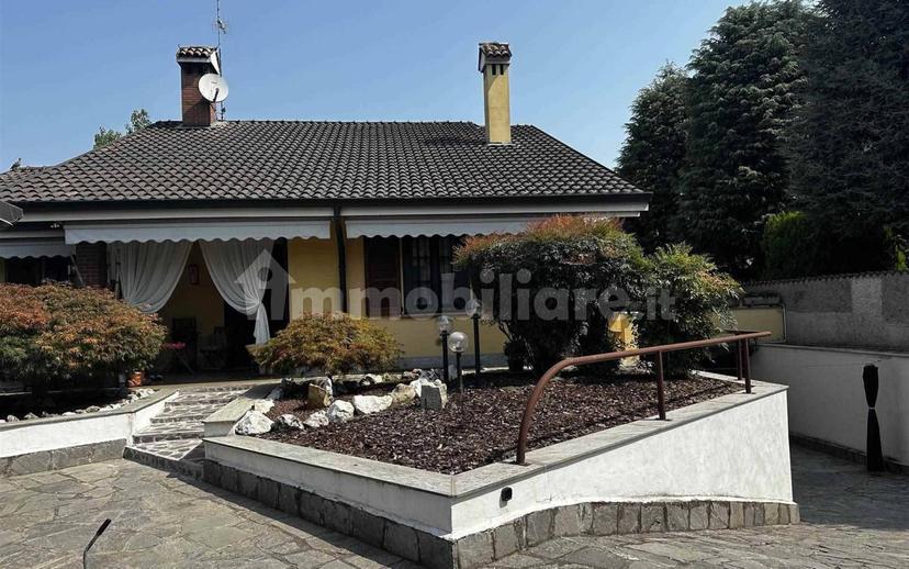 Villa unifamiliare via Angelo Benincori, Centro, Sant'Angelo Lodigiano — foto 4 di 33
