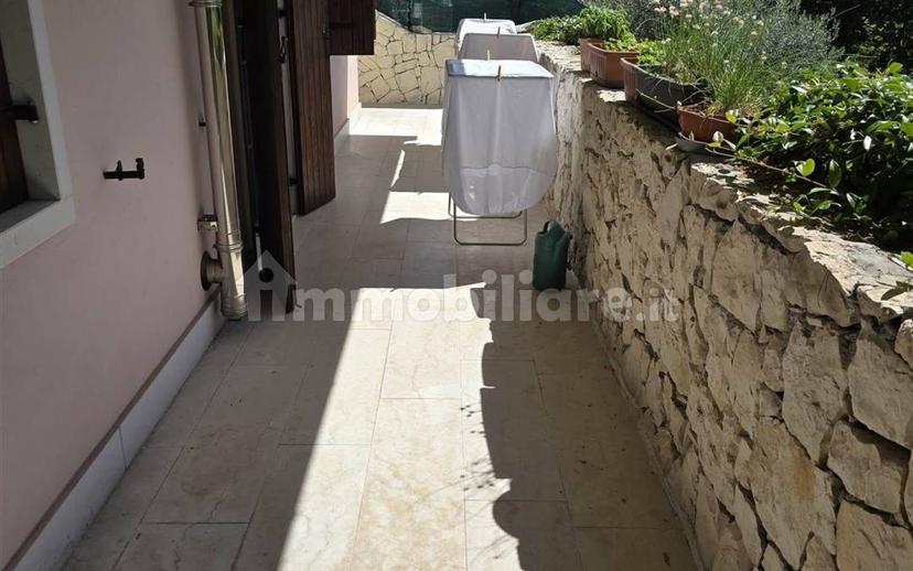 Villa bifamiliare, ottimo stato, 180 m², Arbizzano-santa Maria, Negrar di Valpolicella