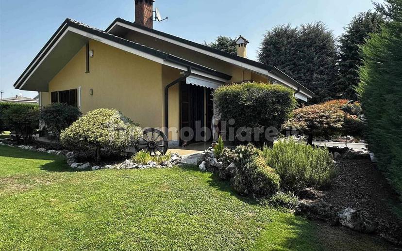 Villa unifamiliare via Angelo Benincori, Centro, Sant'Angelo Lodigiano — foto 26 di 33