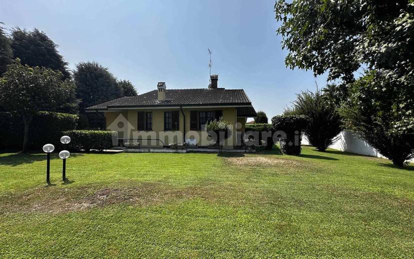 Villa unifamiliare via Angelo Benincori, Centro, Sant'Angelo Lodigiano — foto 16 di 33