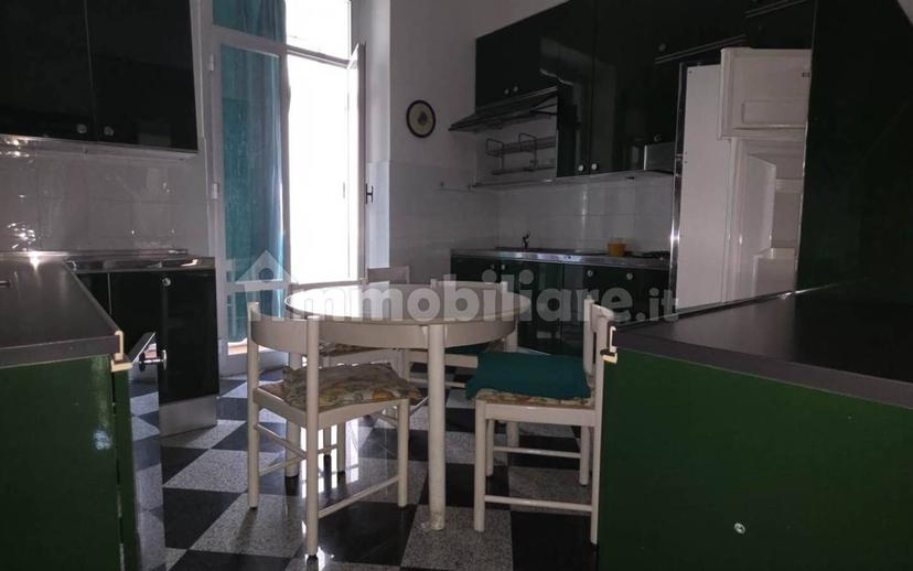 Appartamento buono stato, secondo piano, Centro Storico, Savona — foto 2 di 11