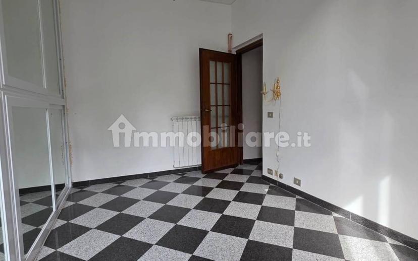 Appartamento buono stato, secondo piano, Centro Storico, Savona — foto 4 di 11