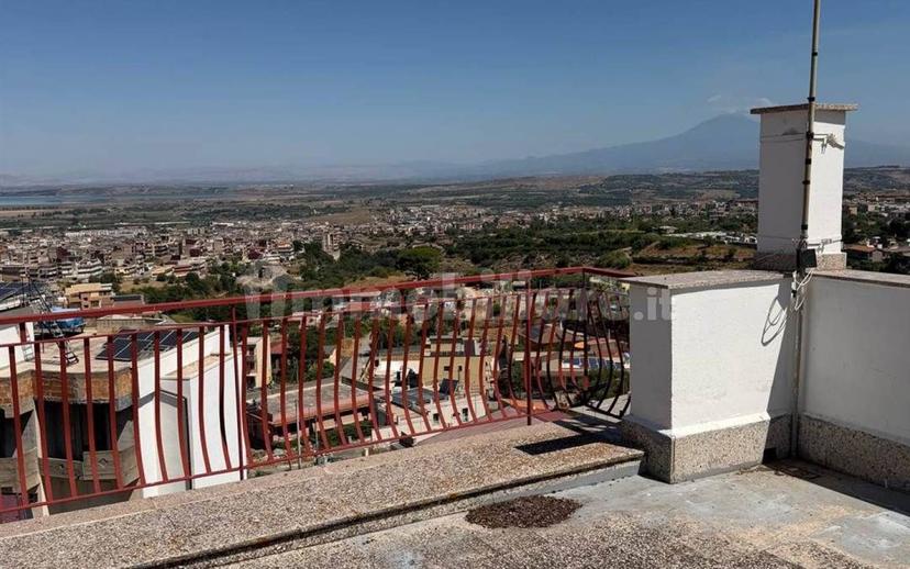 Terratetto unifamiliare 280 m², buono stato, Centro, Carlentini — foto 6 di 15
