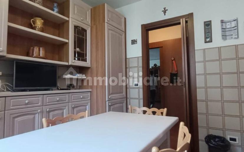 Appartamento buono stato, quarto piano, Oltreletimbro, Santa Rita, Savona — foto 3 di 8