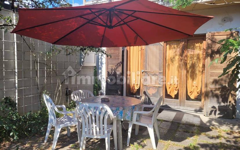 Appartamento in villa via Gherardo Freschi 24A, Ospedale, Udine