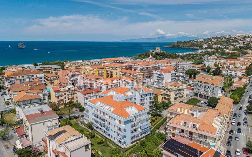 Quadrilocale via Alcide De Gasperi 7, Centro, Arenile, Scalea — foto 15 di 19
