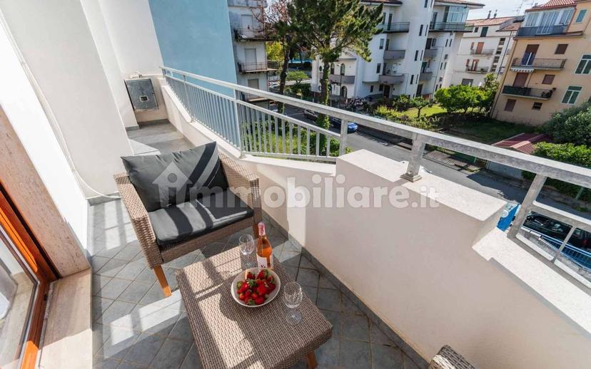 Quadrilocale via Alcide De Gasperi 7, Centro, Arenile, Scalea — foto 9 di 19