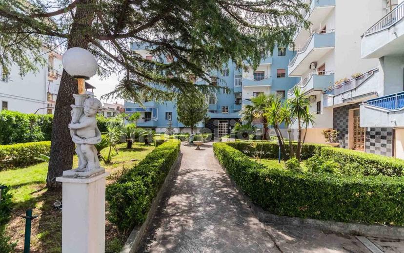 Quadrilocale via Alcide De Gasperi 7, Centro, Arenile, Scalea — foto 5 di 19